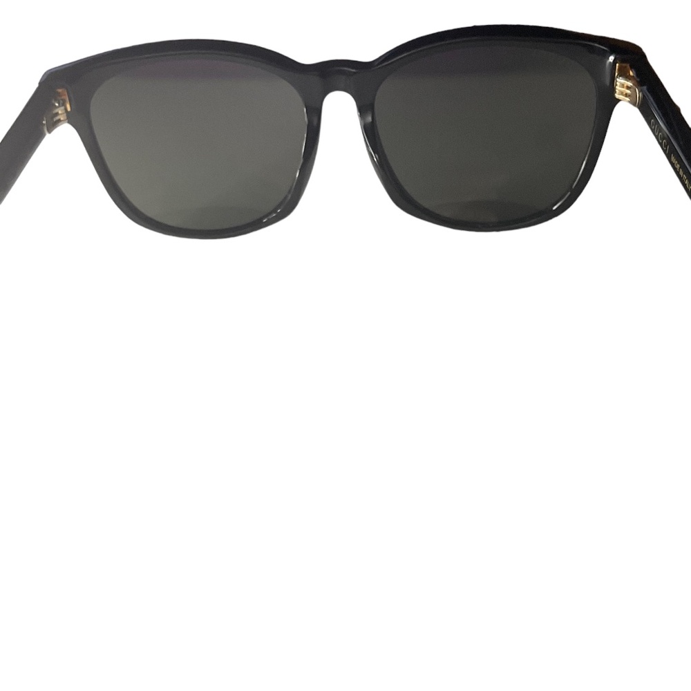 Gucci Sunglasses with Metal Case New Black Frame With Gold/Silver Accents